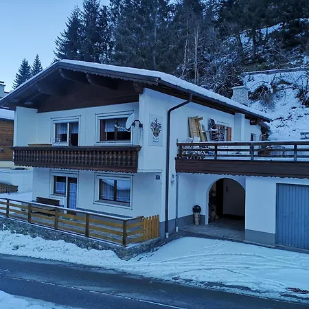 Ferienchalet Holdernach 卡普尔